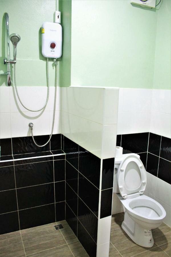 Sook Hostel (Adults Only) Čiang Mai Exteriér fotografie